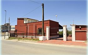 LA CASA ROSSA Villa intera